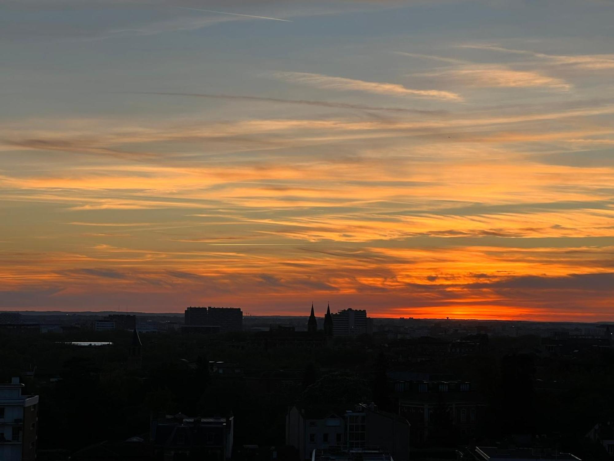 Sunset Duplex - Grand-Rond, Jardin Des Plantes, Centre-Ville, 2 Bdrs 60M2, Ac, Free Public Car Park 200M Away, Netflix - T3 60M2 Avec Clim, Parking Public Gratuit A 200M Toulouse Eksteriør billede