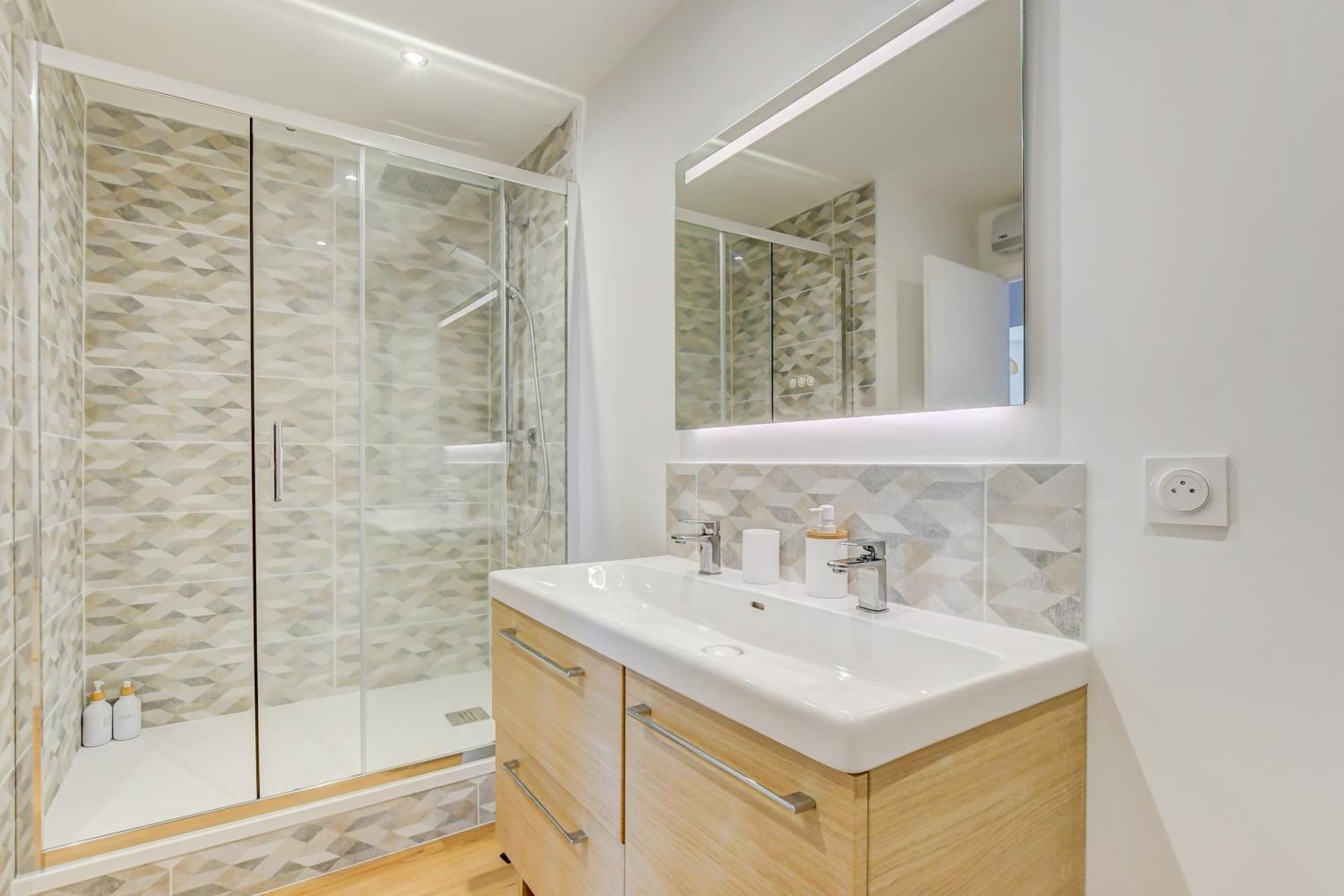 Sunset Duplex - Grand-Rond, Jardin Des Plantes, Centre-Ville, 2 Bdrs 60M2, Ac, Free Public Car Park 200M Away, Netflix - T3 60M2 Avec Clim, Parking Public Gratuit A 200M Toulouse Eksteriør billede
